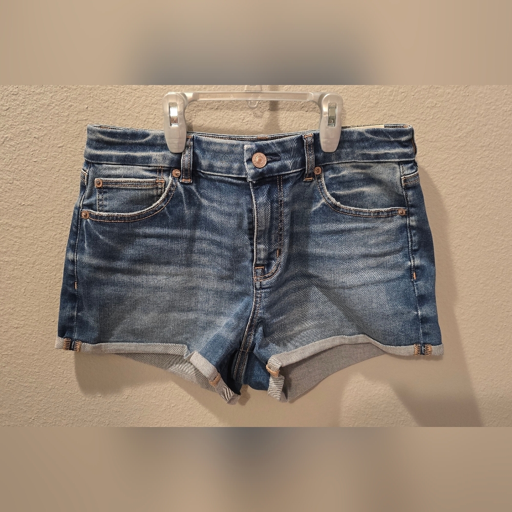 American Eagle Outfitters Light Blue Jean Shorts